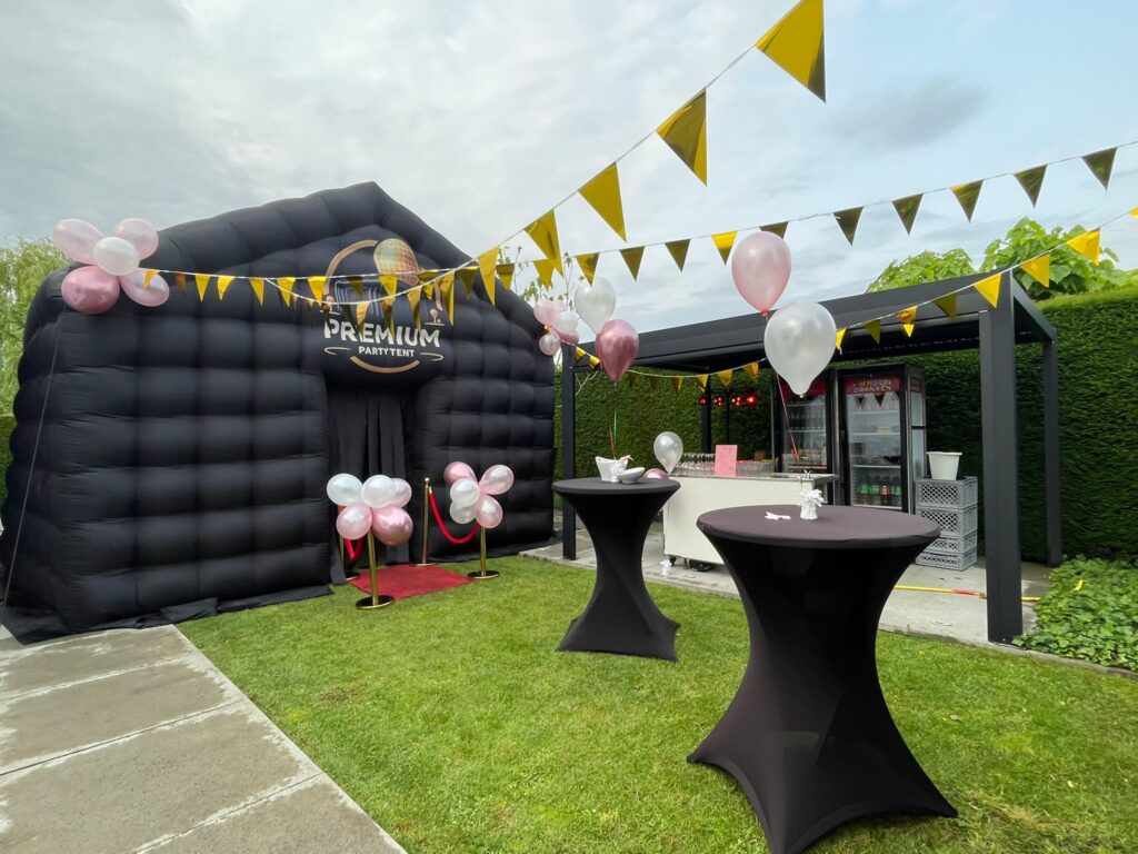 opblaasbare partytent of disco tent huren