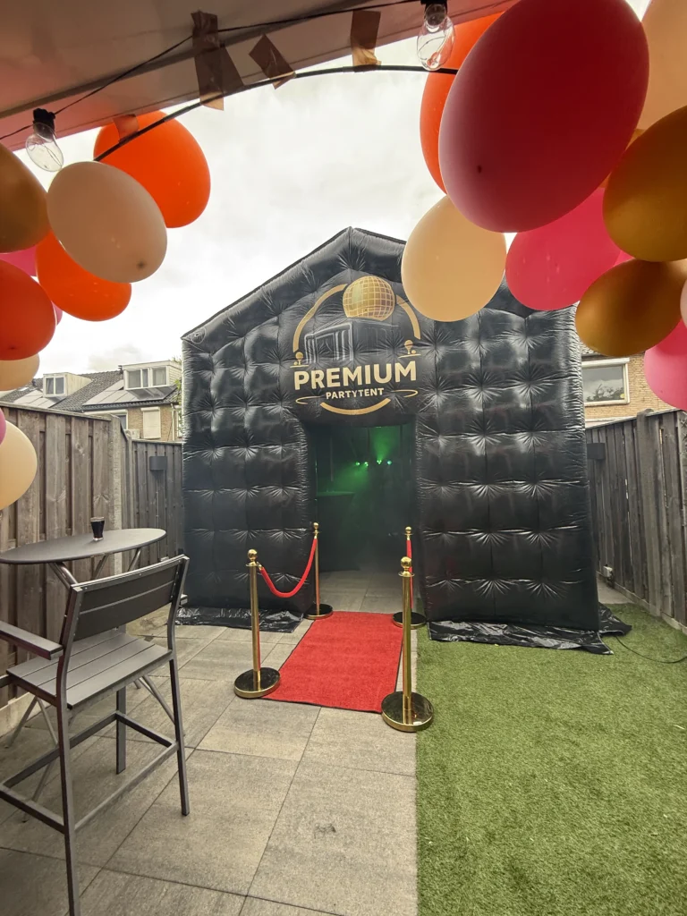 Partytent boeking Almelo 4x4 formaat opblaasbaar