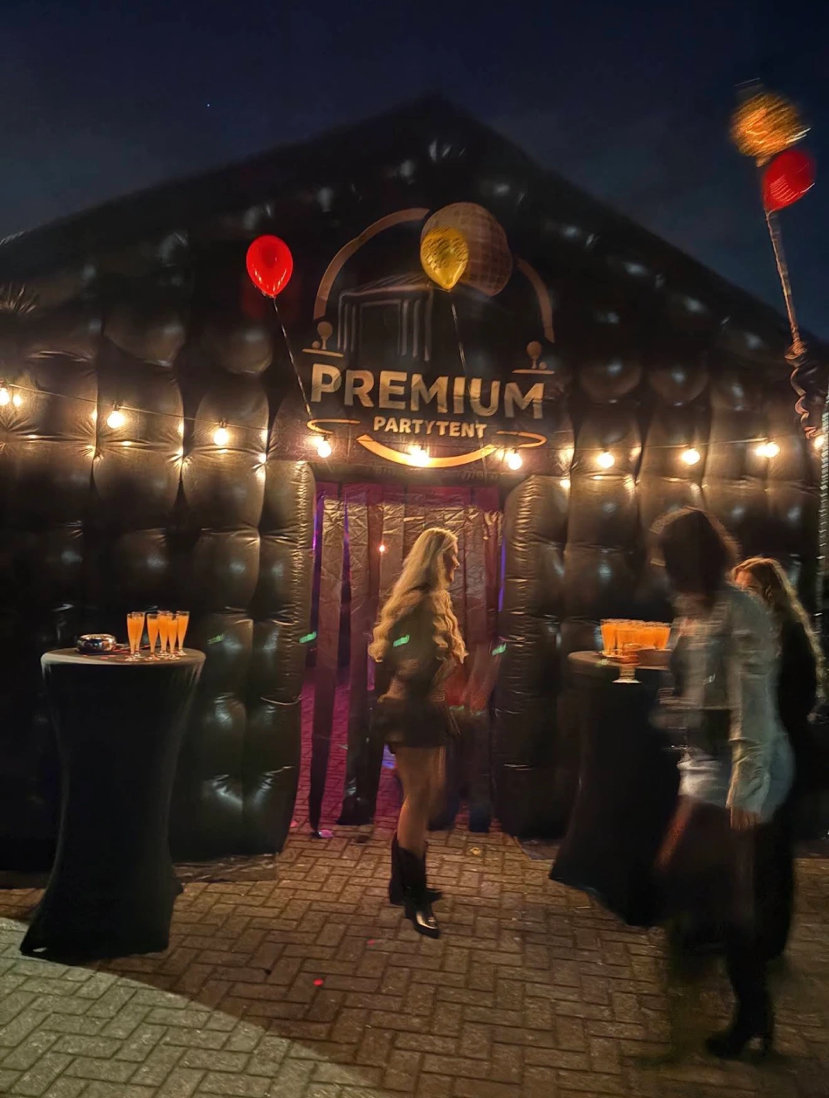 Partytent opblaasbaar zwart huren