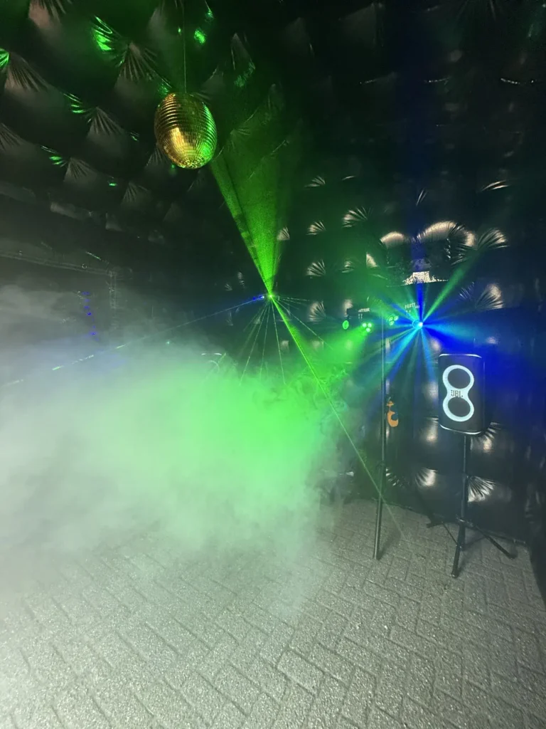 Opblaasbare discotent huren